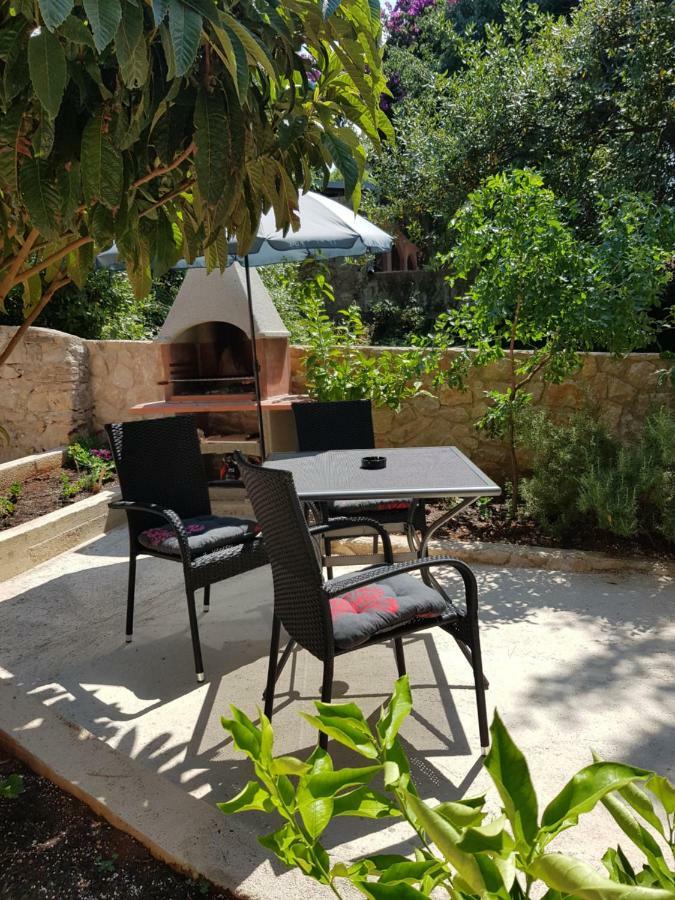 Apartment Zdenka Veli Lošinj Exteriör bild