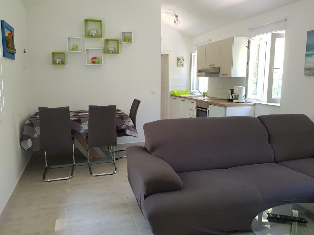 Apartment Zdenka Veli Lošinj Exteriör bild