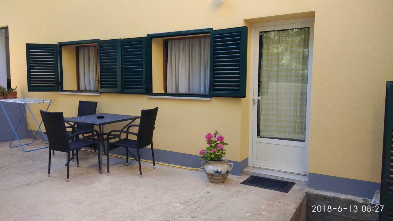 Apartment Zdenka Veli Lošinj Exteriör bild