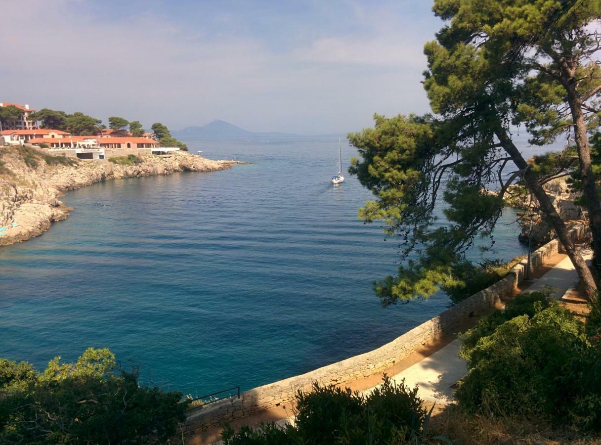 Apartment Zdenka Veli Lošinj Exteriör bild