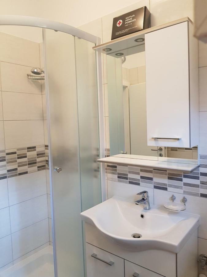 Apartment Zdenka Veli Lošinj Exteriör bild